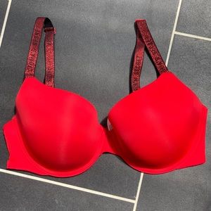 Victoria’s Secret T-Shirt Bra